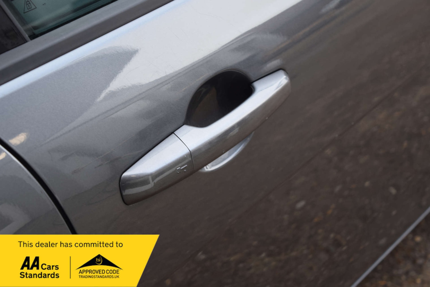 Used Jaguar XE 2018 for sale - 77813552: Photo 18