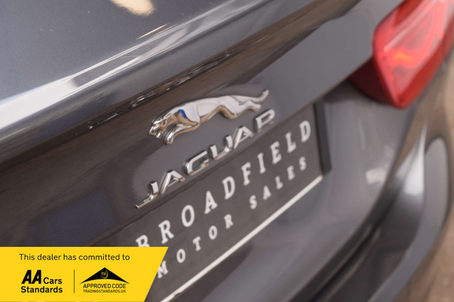 Used Jaguar XE 2018 for sale - 77813552: Photo 27