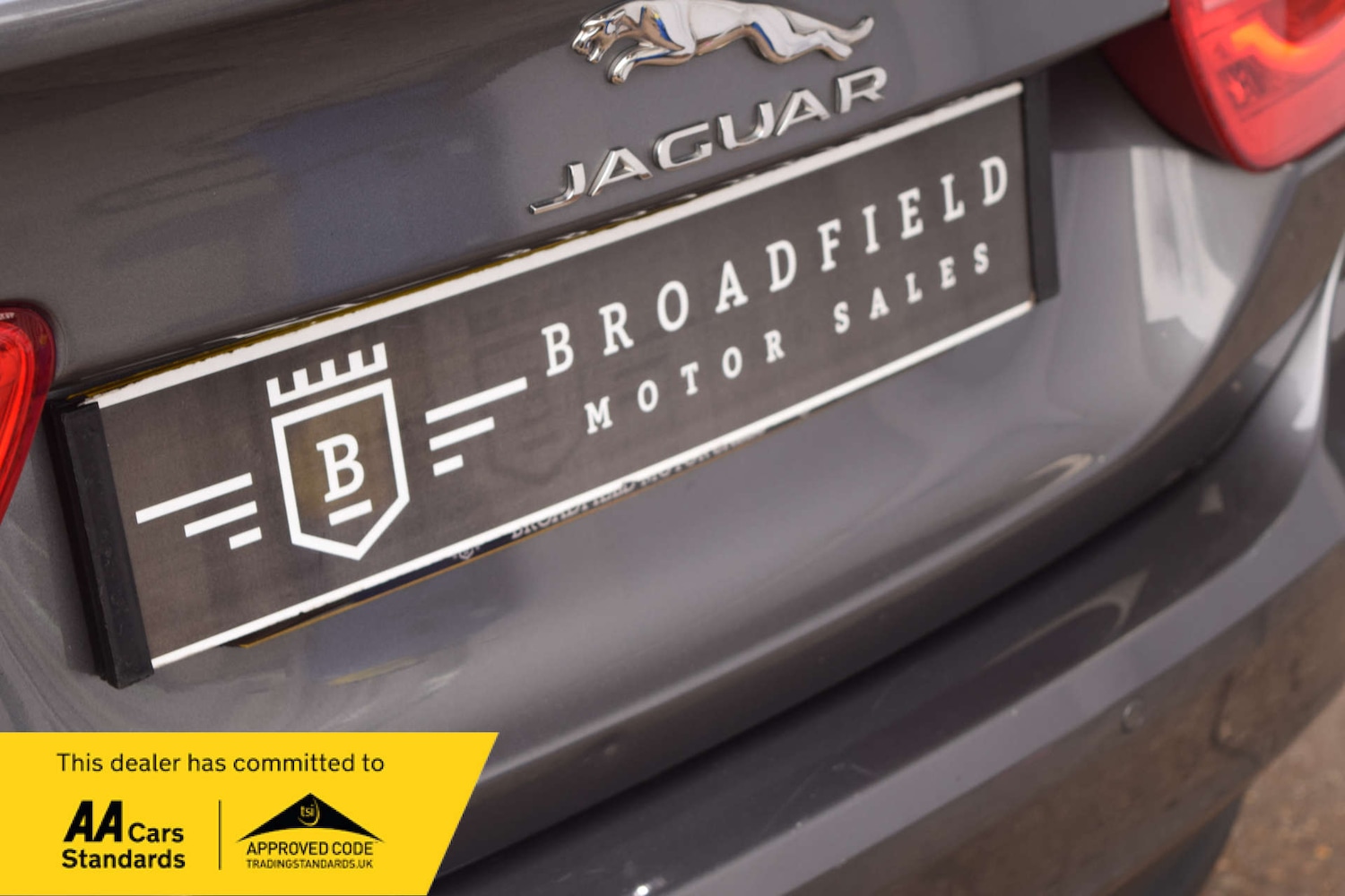 Used Jaguar XE 2018 for sale - 77813552: Photo 28