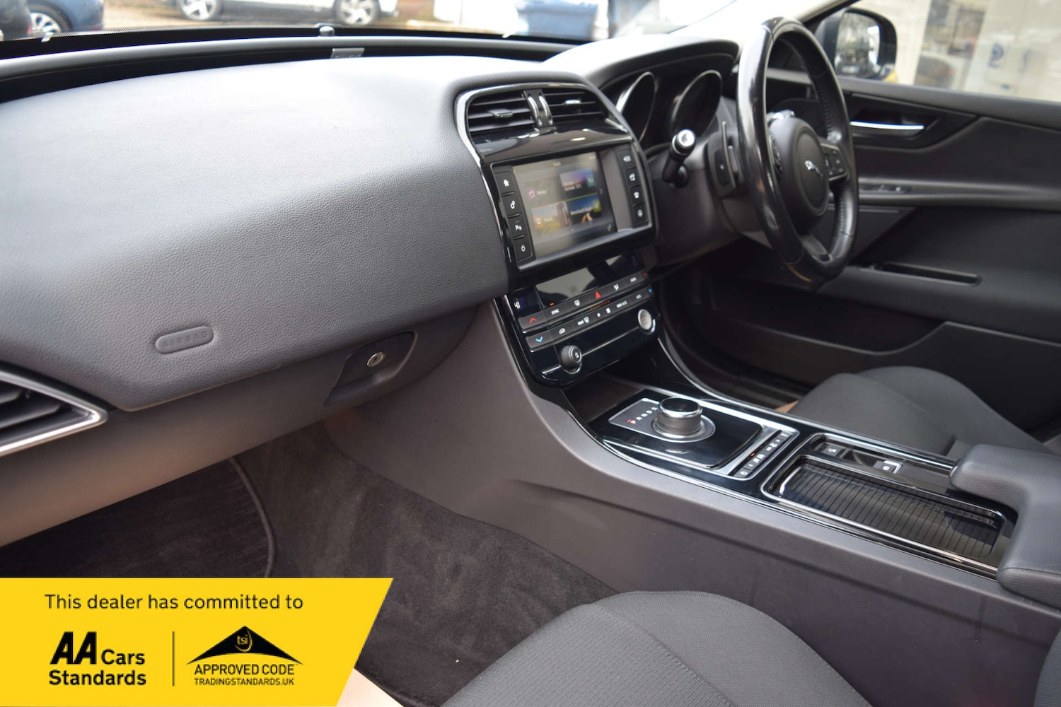 Used Jaguar XE 2018 for sale - 77813552: Photo 30