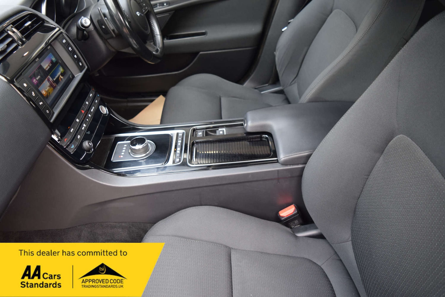 Used Jaguar XE 2018 for sale - 77813552: Photo 31