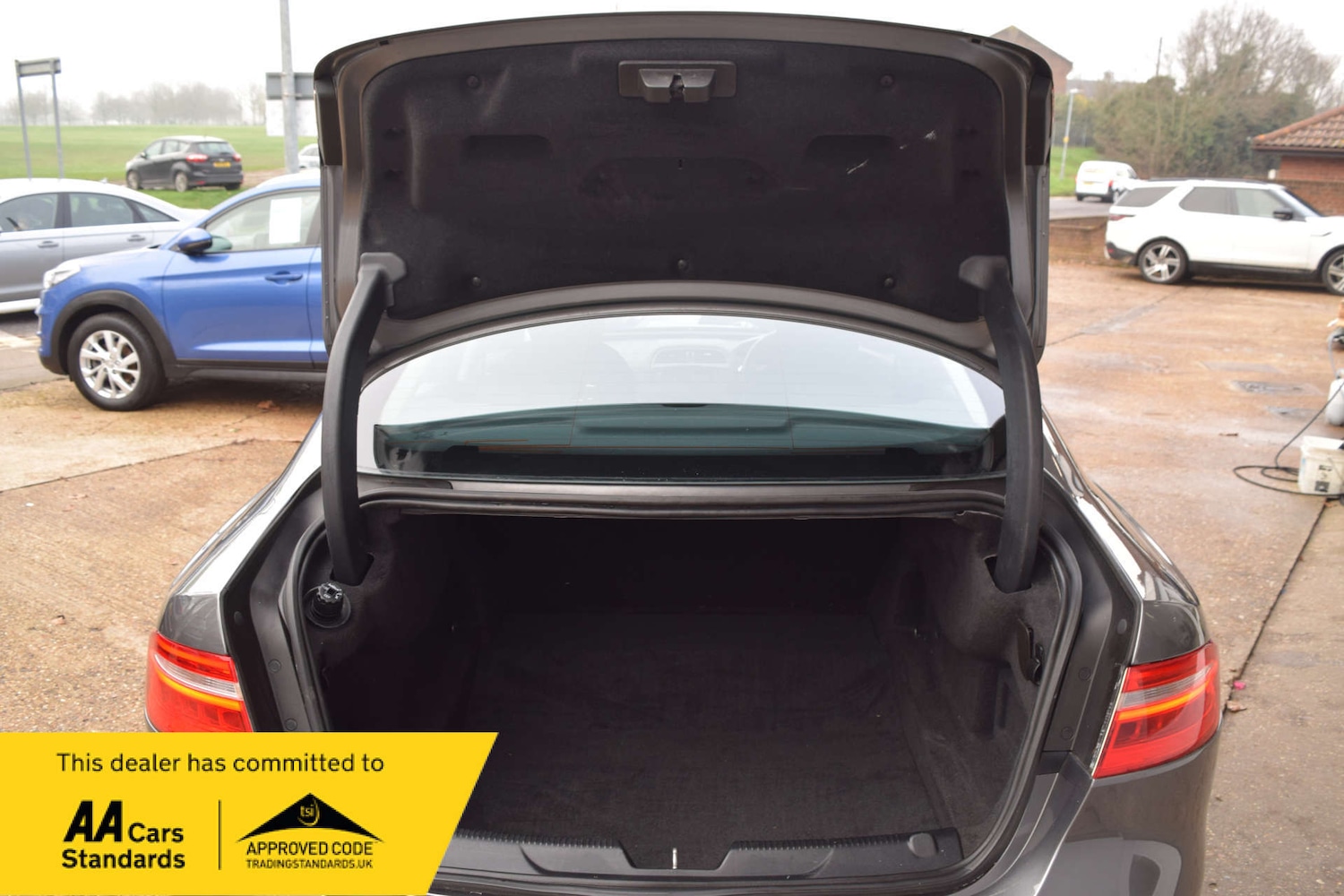 Used Jaguar XE 2018 for sale - 77813552: Photo 36