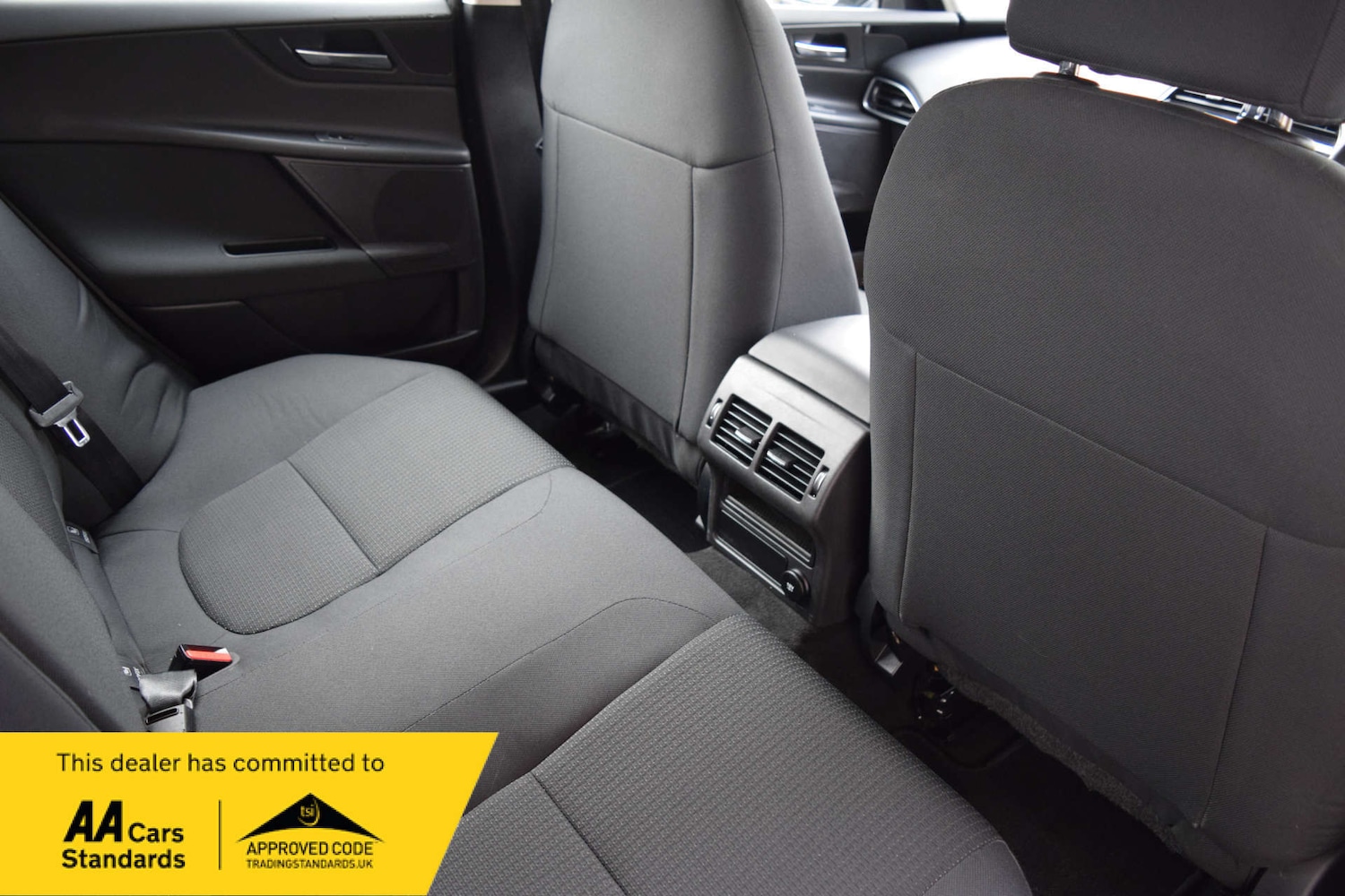 Used Jaguar XE 2018 for sale - 77813552: Photo 37