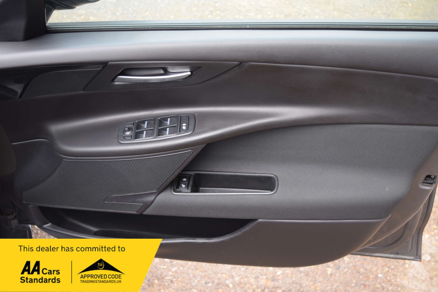 Used Jaguar XE 2018 for sale - 77813552: Photo 39