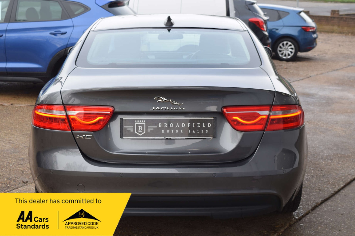 Used Jaguar XE 2018 for sale - 77813552: Photo 4