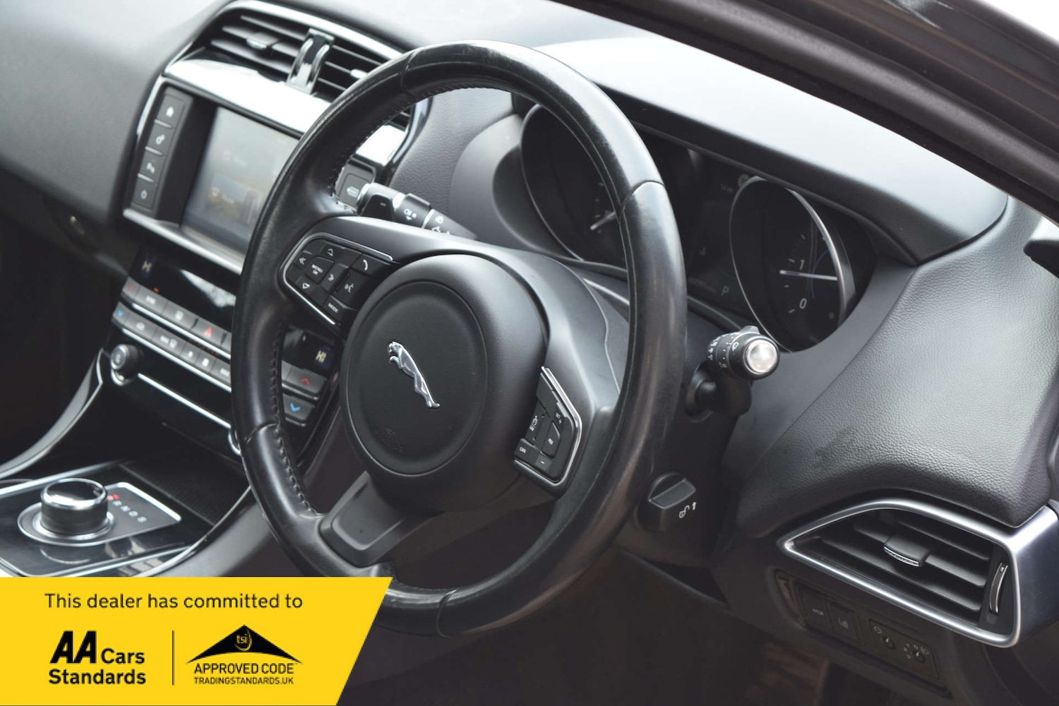 Used Jaguar XE 2018 for sale - 77813552: Photo 41