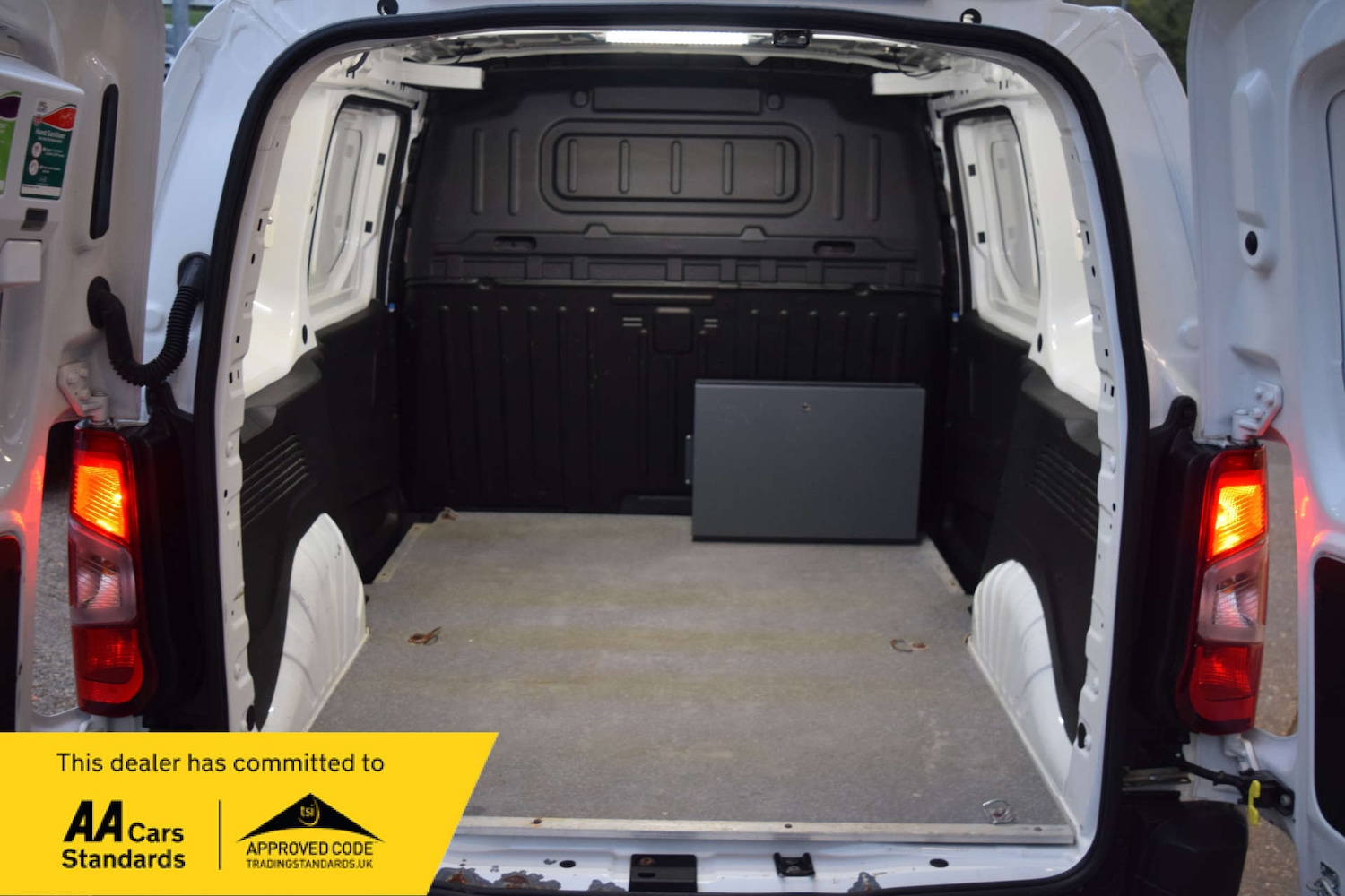 Used Vauxhall Combo 2019 for sale - 76305780: Photo 32