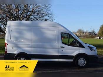 Used Ford Transit 2018 for sale - 76980037: Photo