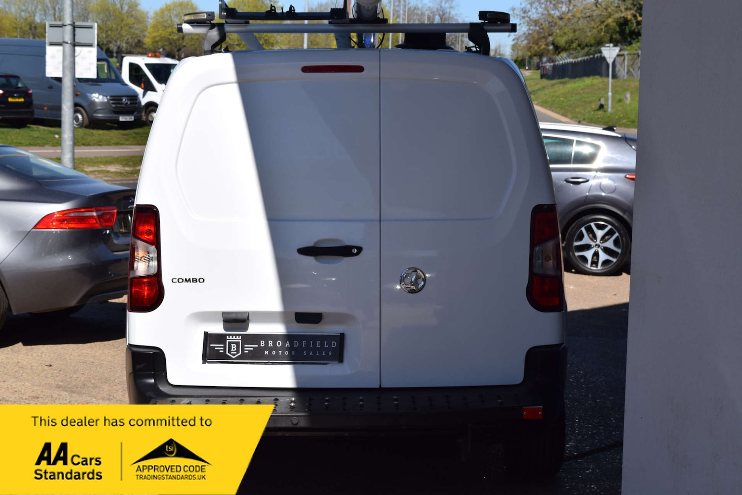 Used Vauxhall Combo 2019 for sale - 78152317: Photo 3