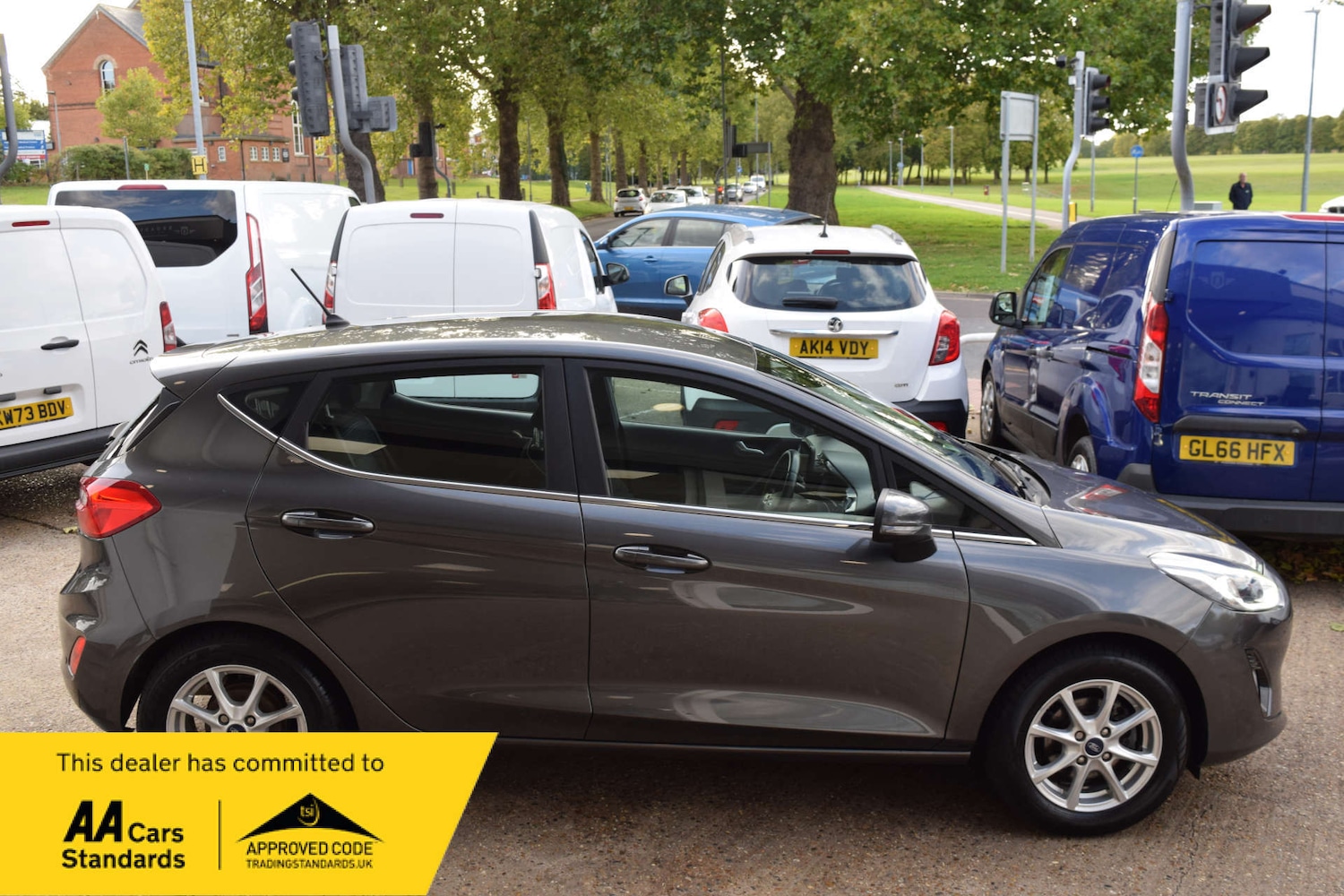 Used Ford Fiesta 2018 for sale - 76277640: Photo 2