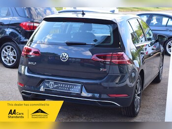 Used Volkswagen Golf 2017 for sale - 78599978: Photo