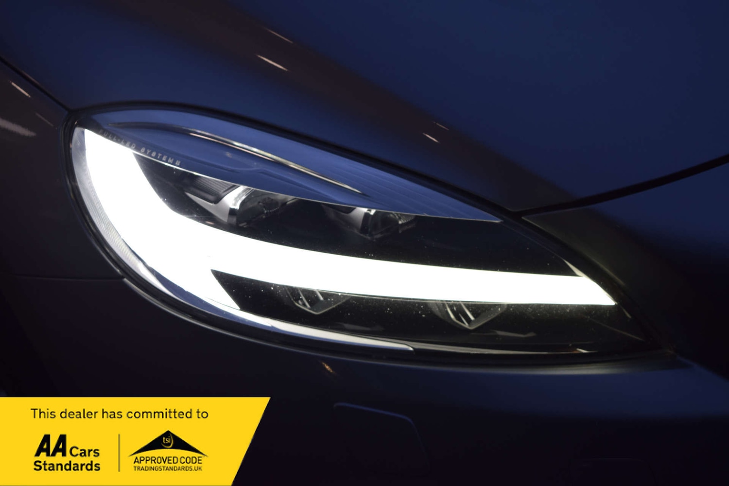 Used Volvo V40 2017 for sale - 76923092: Photo 10