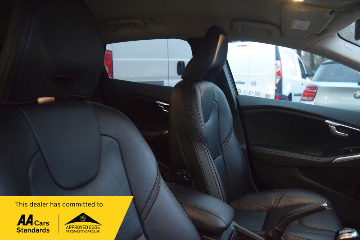 Used Volvo V40 2017 for sale - 76923092: Photo 41