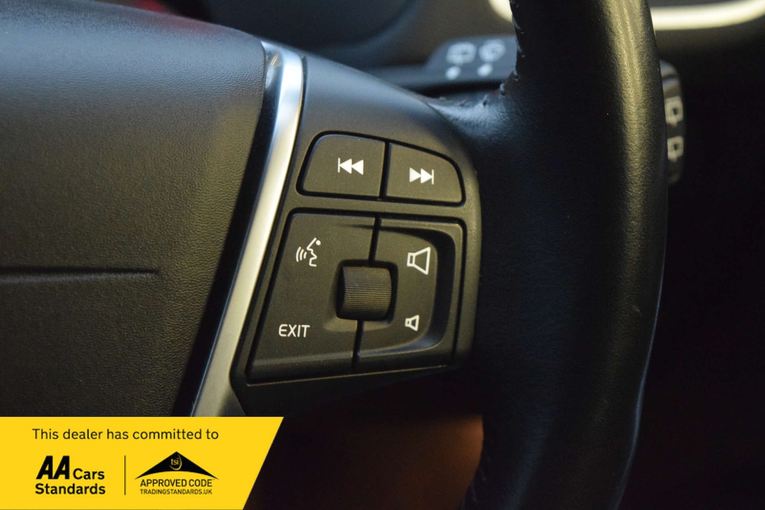 Used Volvo V40 2017 for sale - 76923092: Photo 47