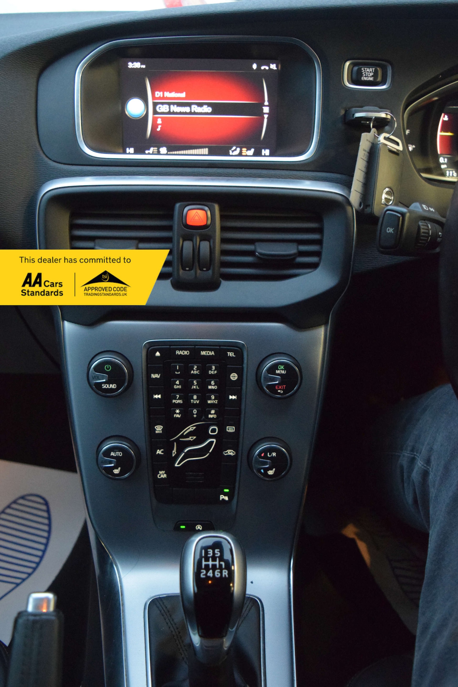 Used Volvo V40 2017 for sale - 76923092: Photo 48