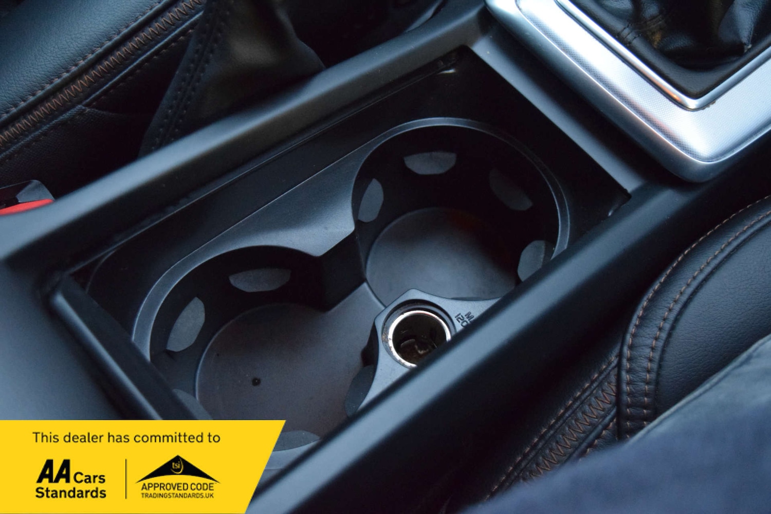 Used Volvo V40 2017 for sale - 76923092: Photo 54