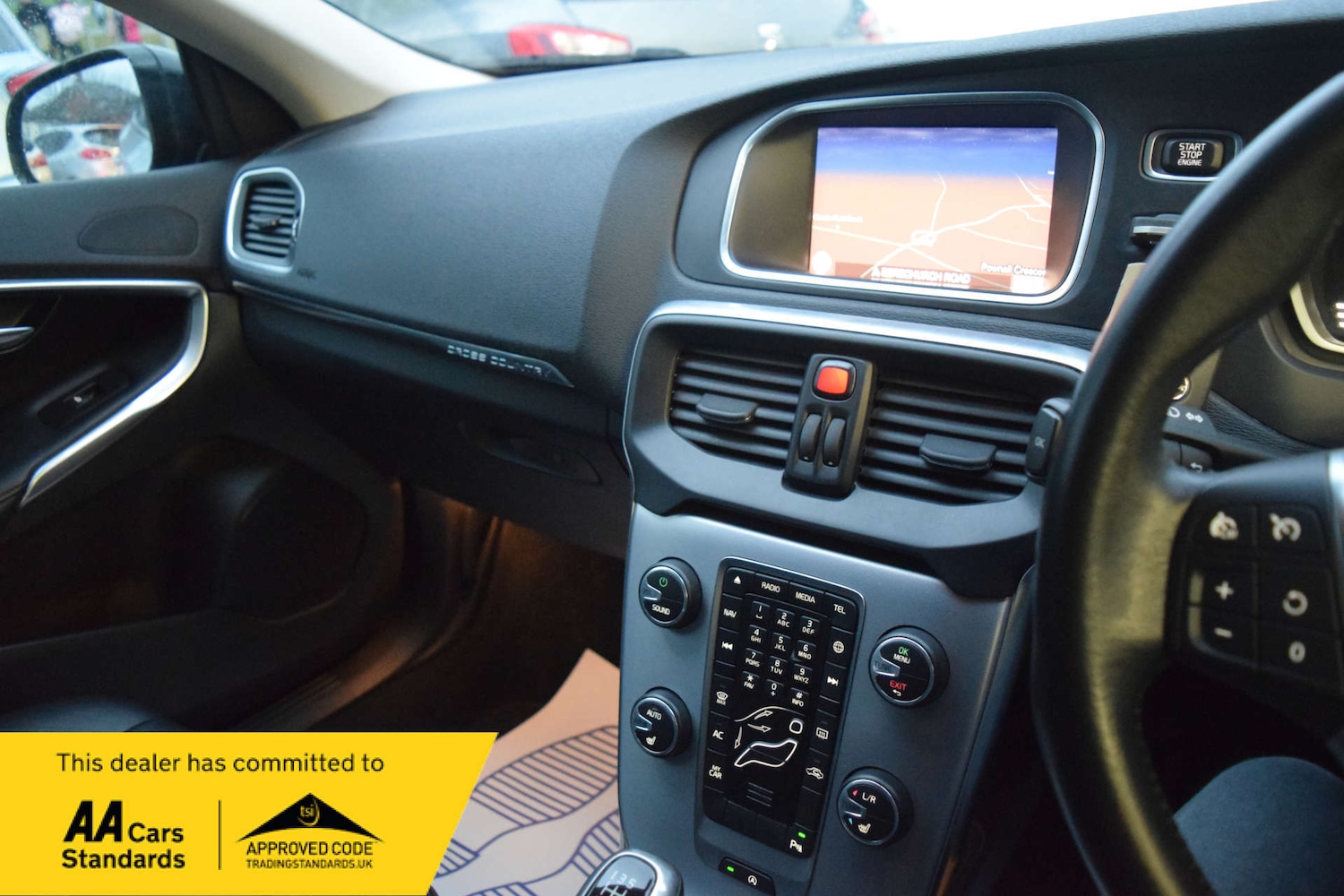 Used Volvo V40 2017 for sale - 76923092: Photo 55