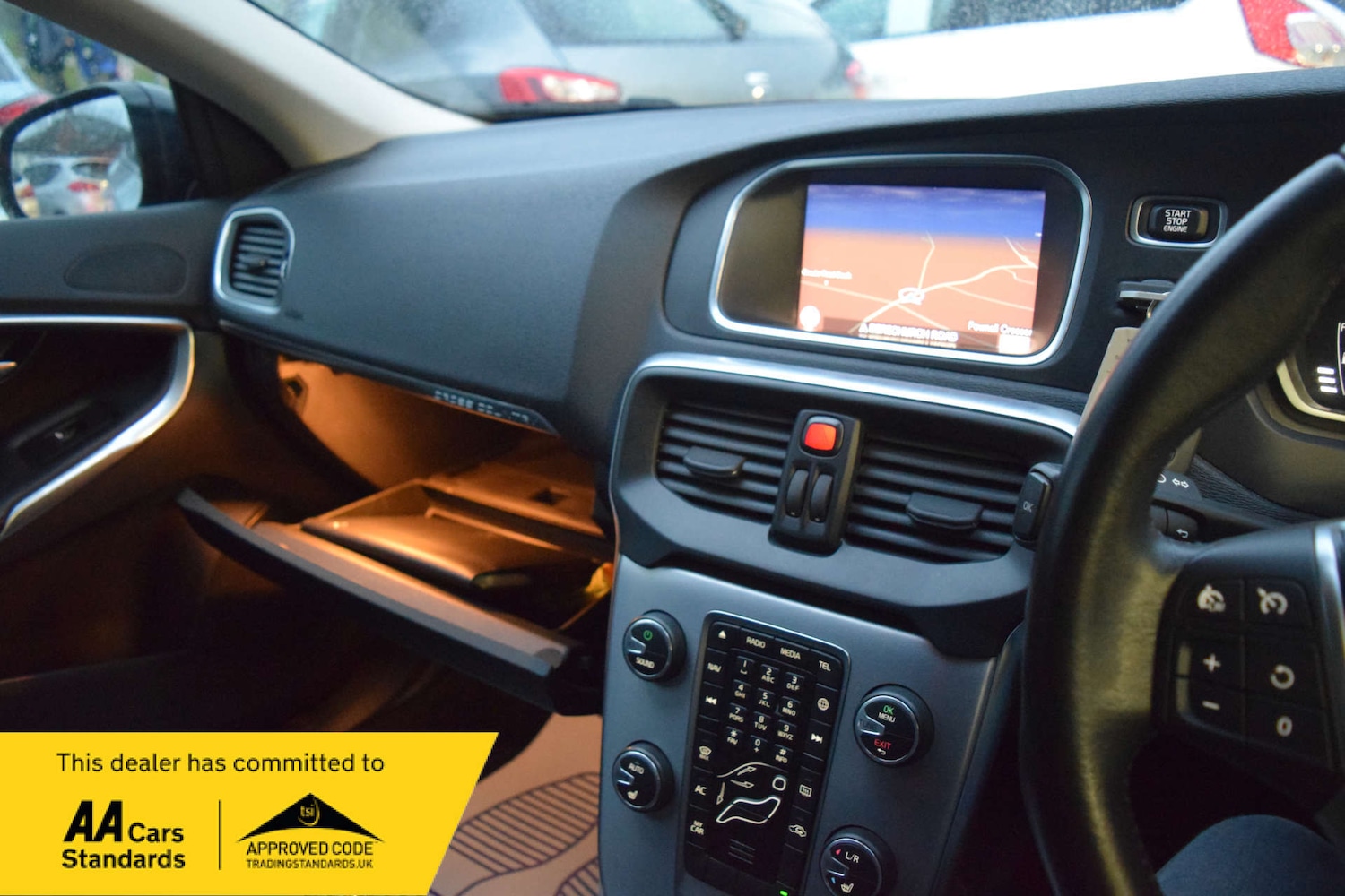 Used Volvo V40 2017 for sale - 76923092: Photo 56