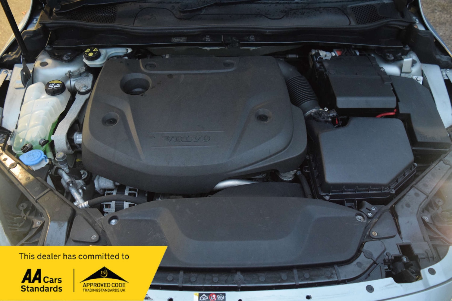 Used Volvo V40 2017 for sale - 76923092: Photo 58