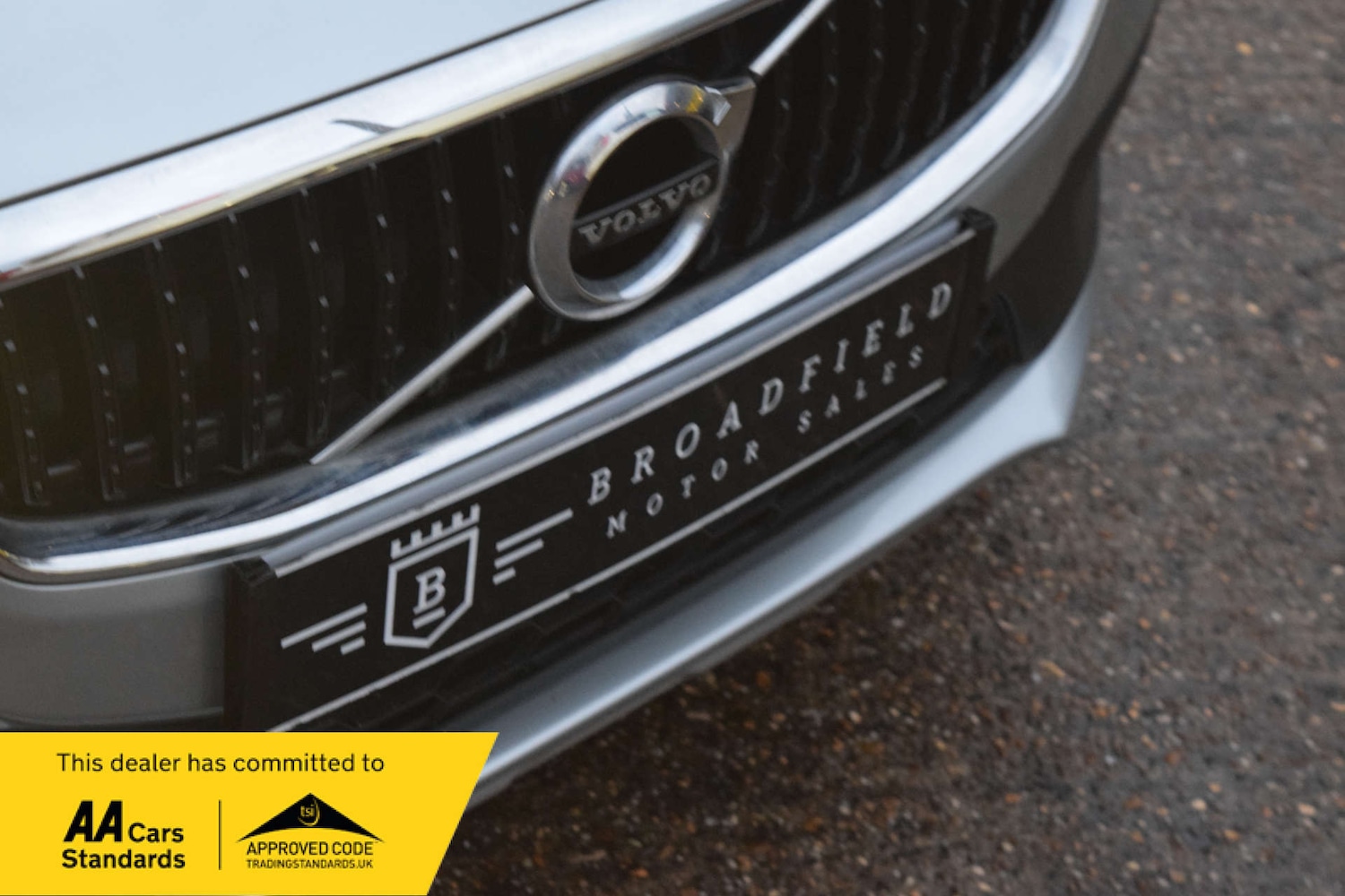 Used Volvo V40 2017 for sale - 76923092: Photo 9