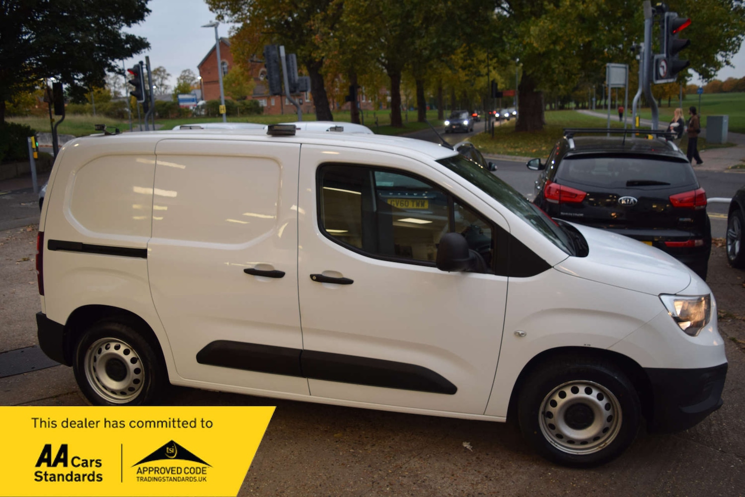 Used Vauxhall Combo 2019 for sale - 76600747: Photo 2