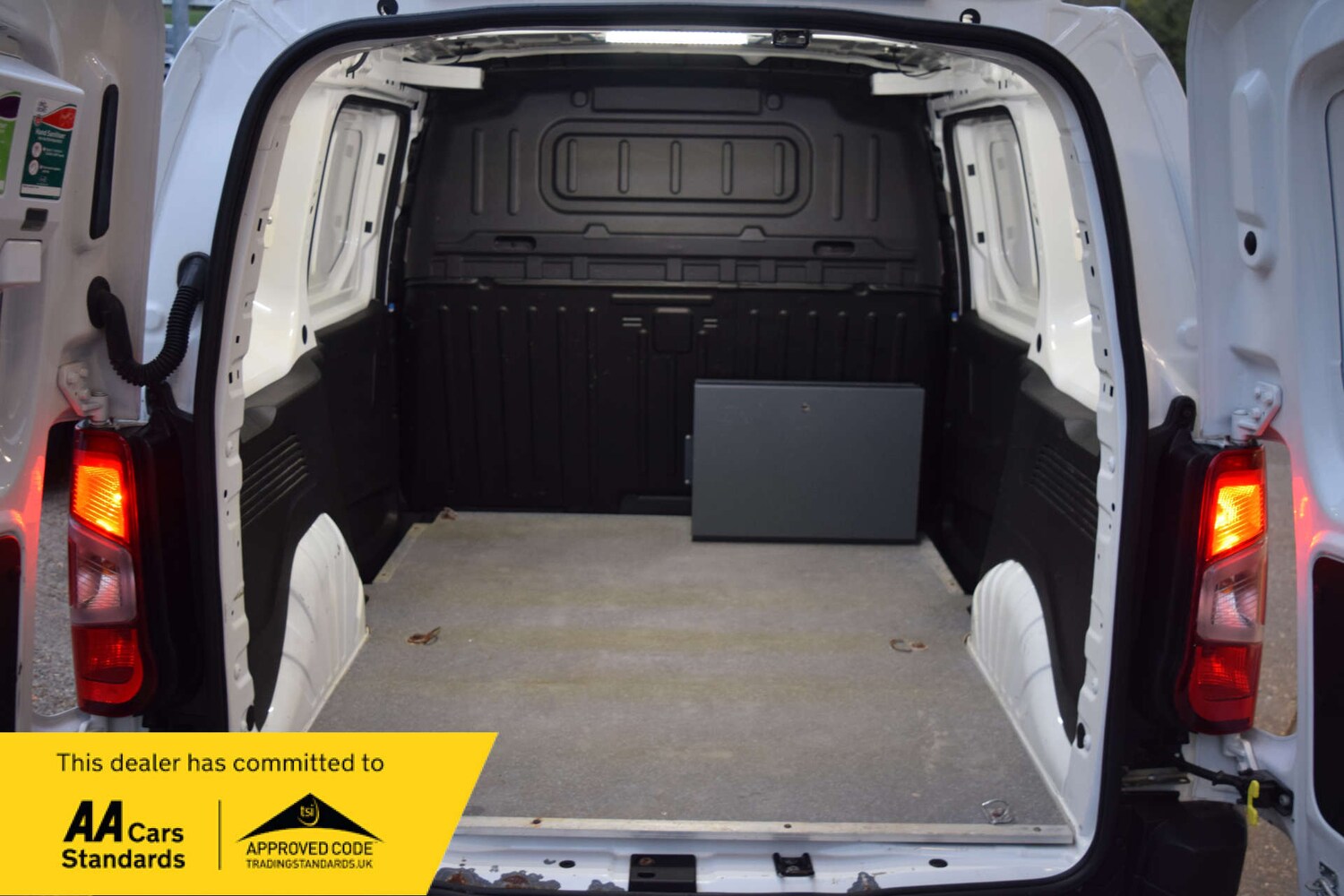 Used Vauxhall Combo 2019 for sale - 76600747: Photo 32