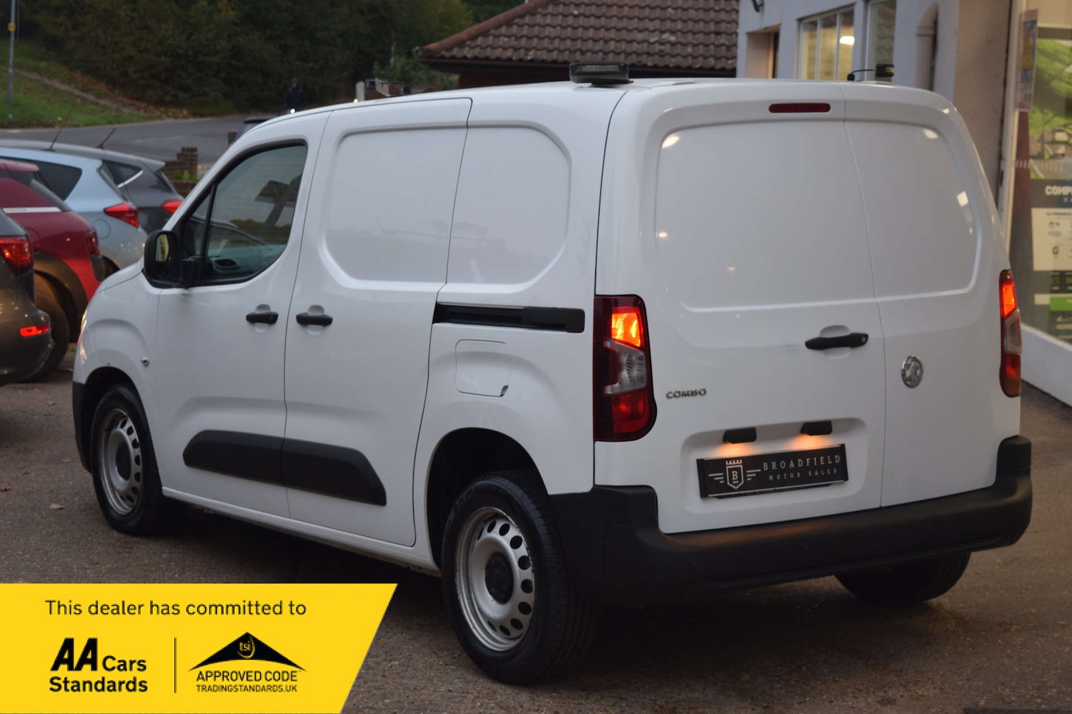 Used Vauxhall Combo 2019 for sale - 76600747: Photo 5