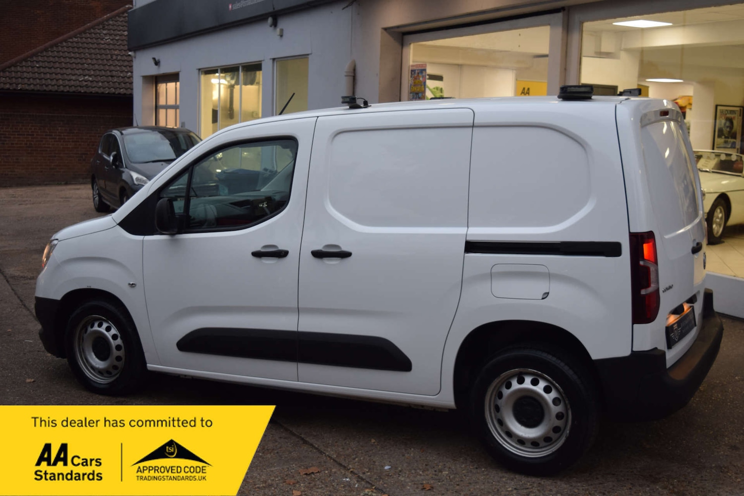Used Vauxhall Combo 2019 for sale - 76600747: Photo 6
