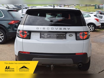 Used Land Rover Discovery Sport 2016 for sale - 78945296: Photo