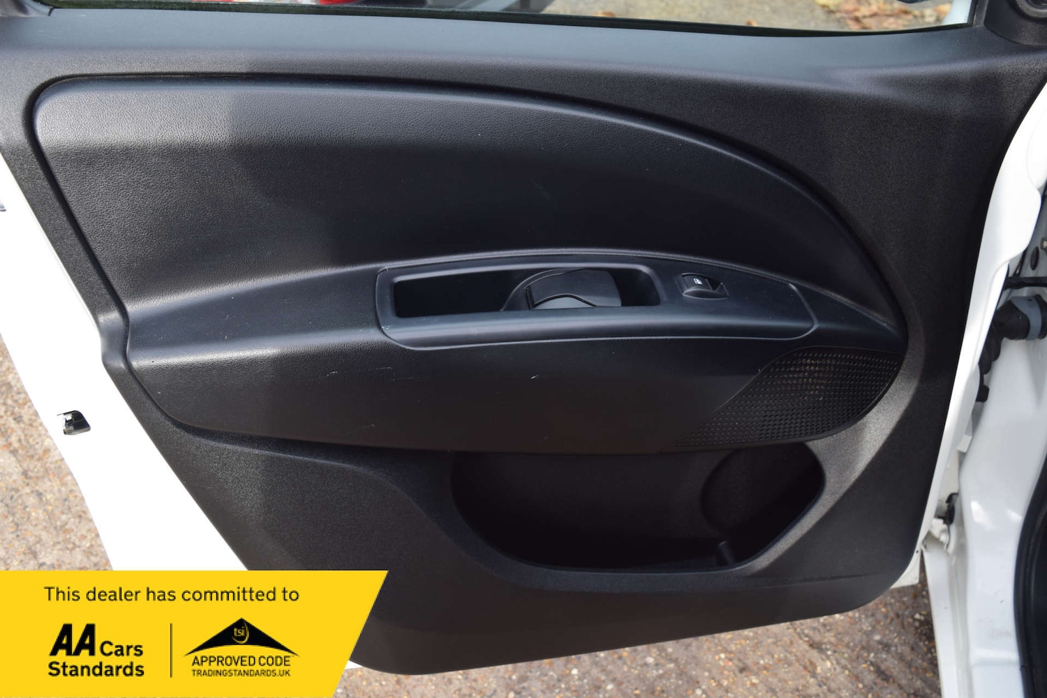 Used Vauxhall Combo 2014 for sale - 76422557: Photo 22