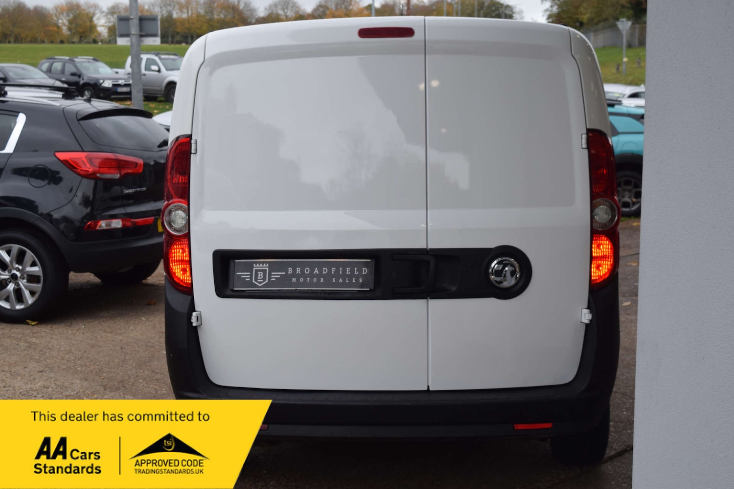 Used Vauxhall Combo 2014 for sale - 76422557: Photo 4