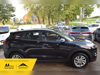 Used Hyundai TUCSON 2017 for sale - 76041524: Photo
