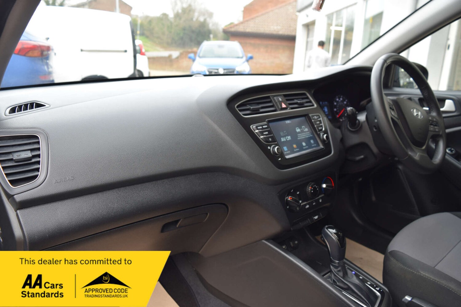 Used Hyundai i20 2019 for sale - 77990010: Photo 28