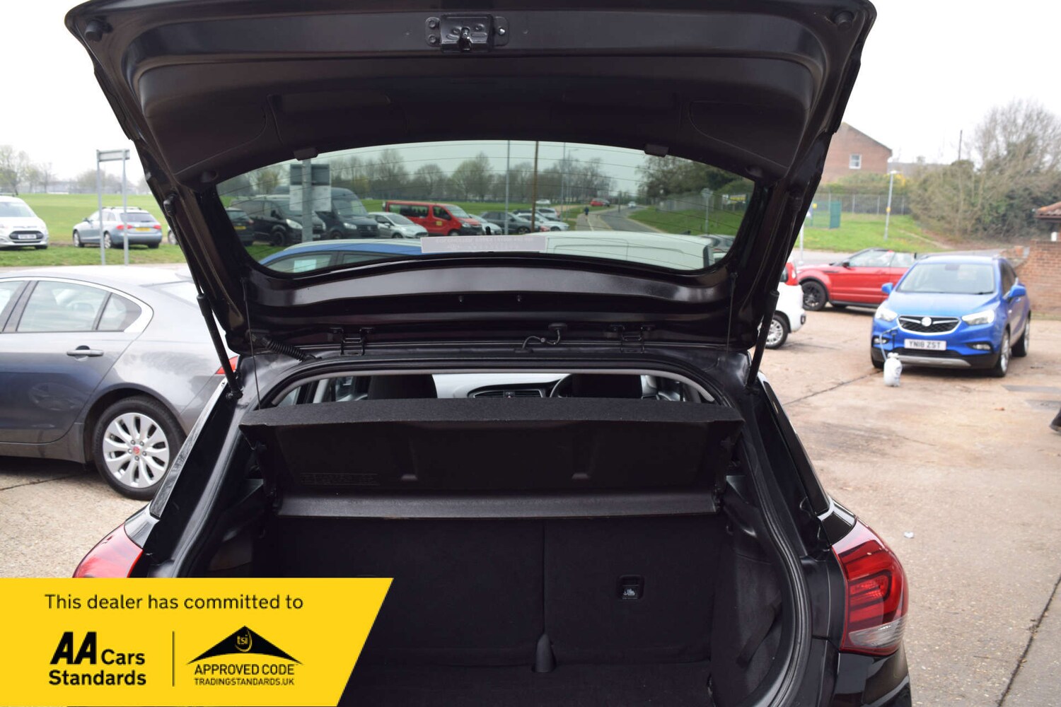 Used Hyundai i20 2019 for sale - 77990010: Photo 35