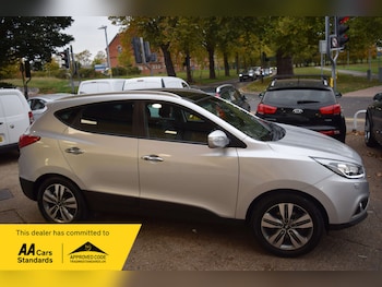Used Hyundai Ix35 2015 for sale - 76305773: Photo 2