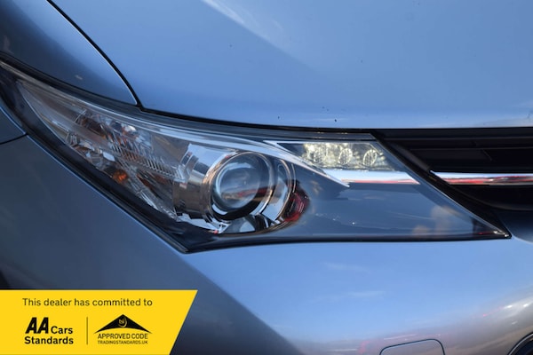 Used Toyota Auris 2013 for sale - 76277647: Photo 11