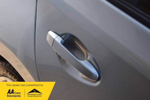 Used Toyota Auris 2013 for sale - 76277647: Photo 18