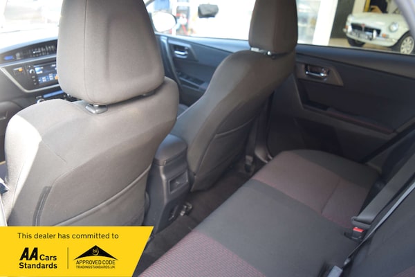 Used Toyota Auris 2013 for sale - 76277647: Photo 34
