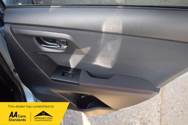 Used Toyota Auris 2013 for sale - 76277647: Photo 39