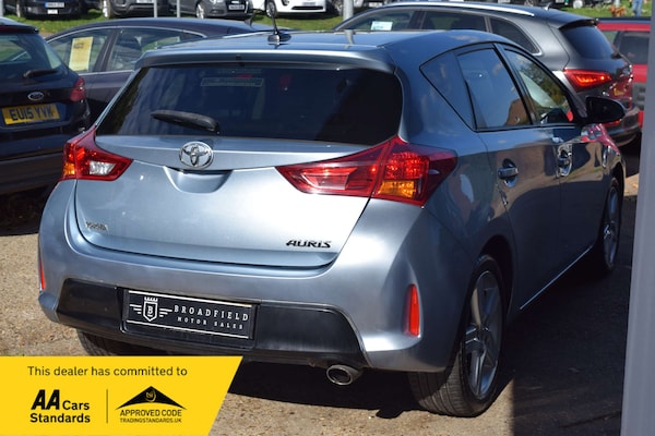 Used Toyota Auris 2013 for sale - 76277647: Photo 3