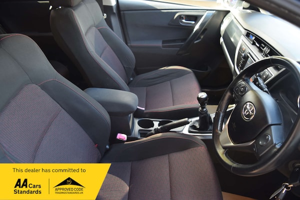 Used Toyota Auris 2013 for sale - 76277647: Photo 43
