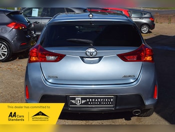 Used Toyota Auris 2013 for sale - 76277647: Photo