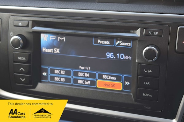 Used Toyota Auris 2013 for sale - 76277647: Photo 53