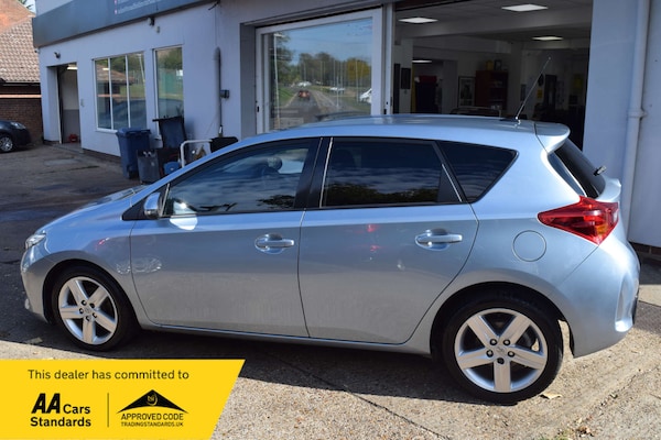 Used Toyota Auris 2013 for sale - 76277647: Photo 6