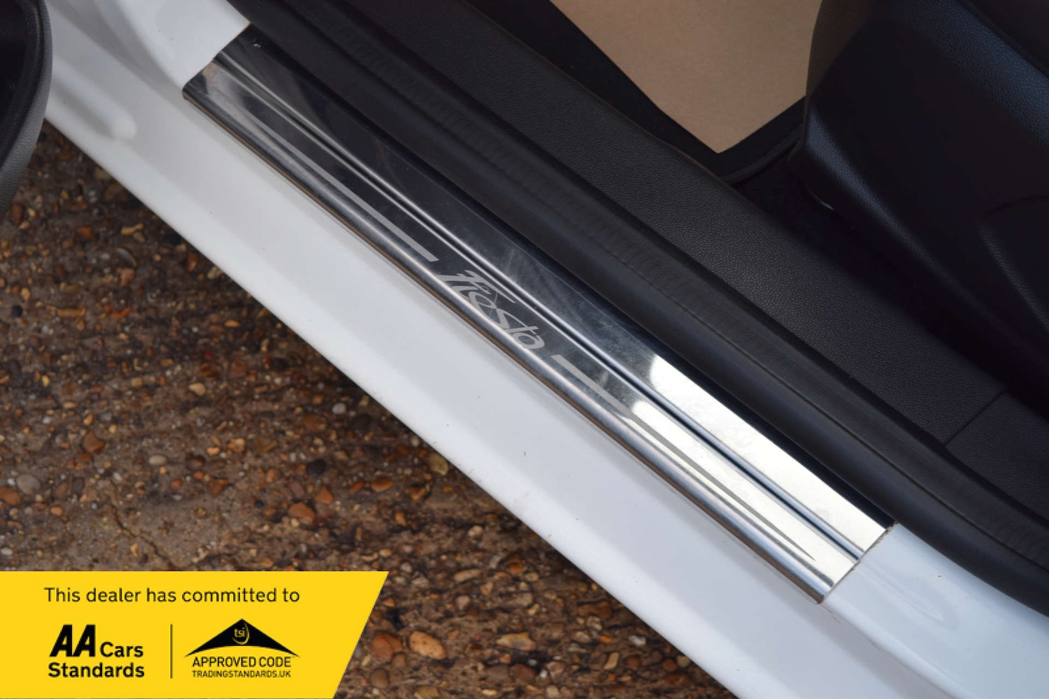 Used Ford Fiesta 2015 for sale - 76600560: Photo 30