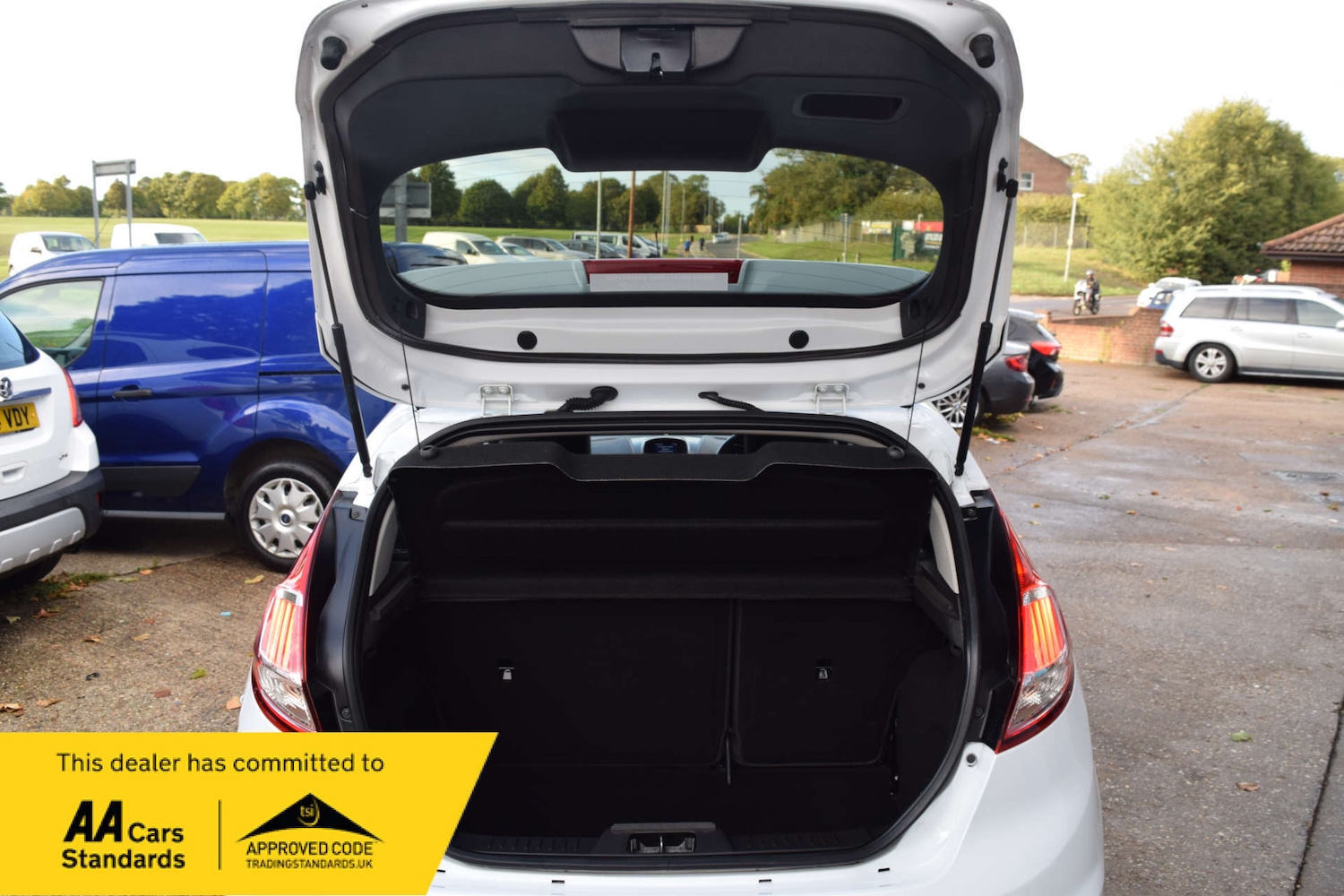 Used Ford Fiesta 2015 for sale - 76600560: Photo 34