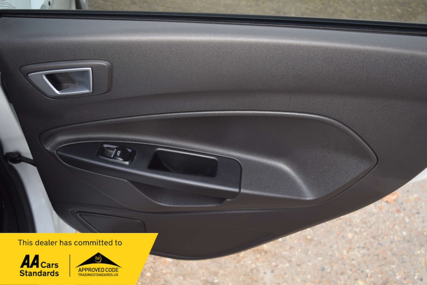 Used Ford Fiesta 2015 for sale - 76600560: Photo 36