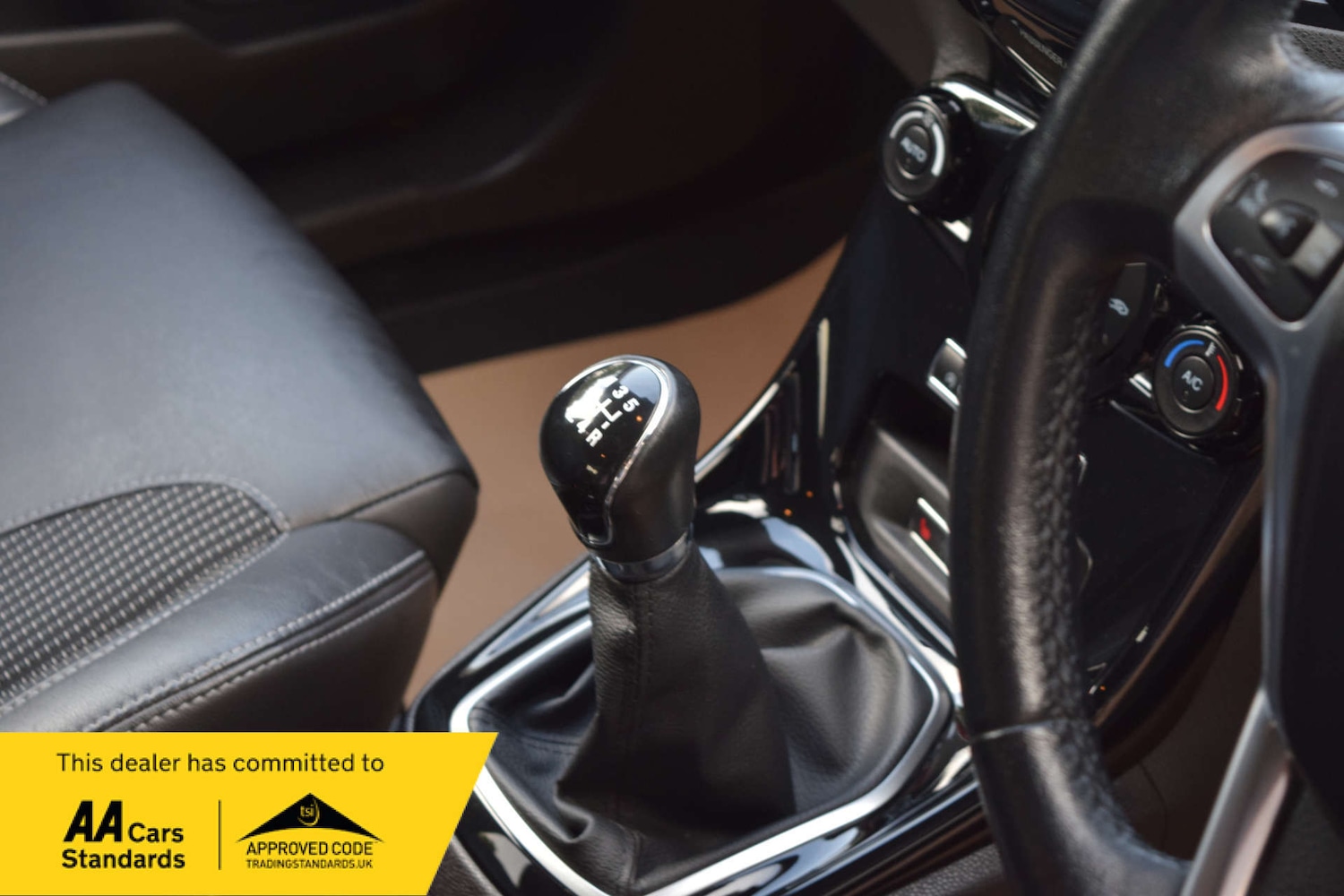 Used Ford Fiesta 2015 for sale - 76600560: Photo 43