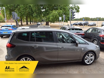 Used Vauxhall Zafira 2017 for sale - 79538657: Photo