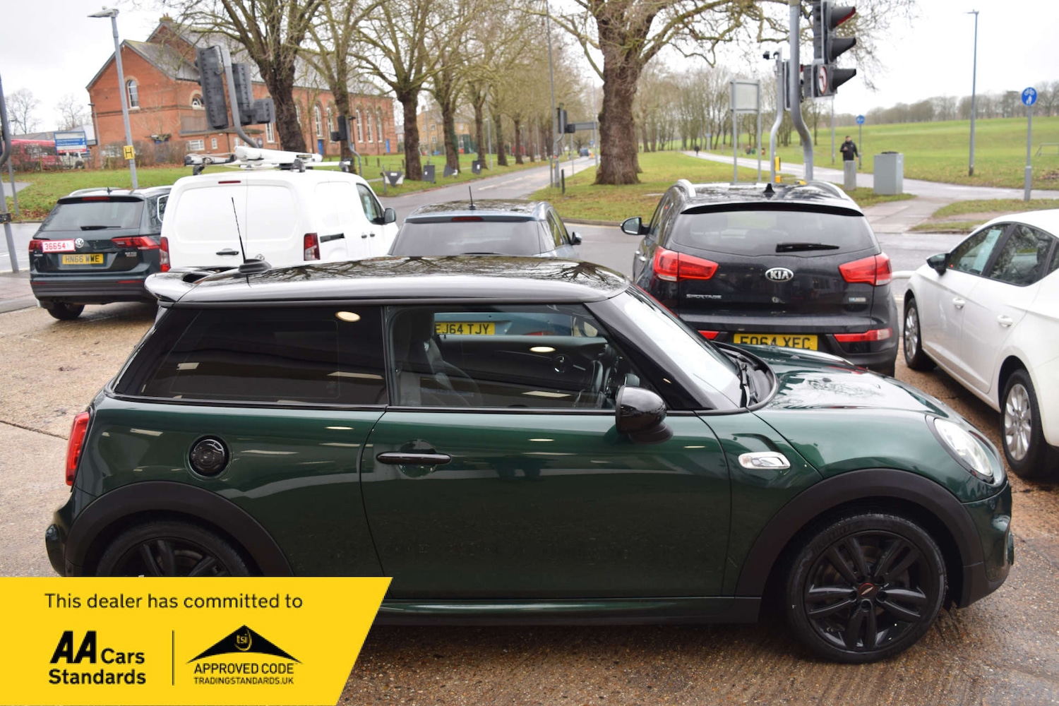Used MINI Hatch 2019 for sale - 77170343: Photo 2
